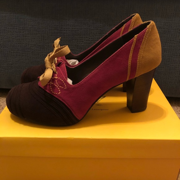 Heeled Suede Loafers NIB size 8.5 Pilcro and the Letterpress - Picture 4 of 8